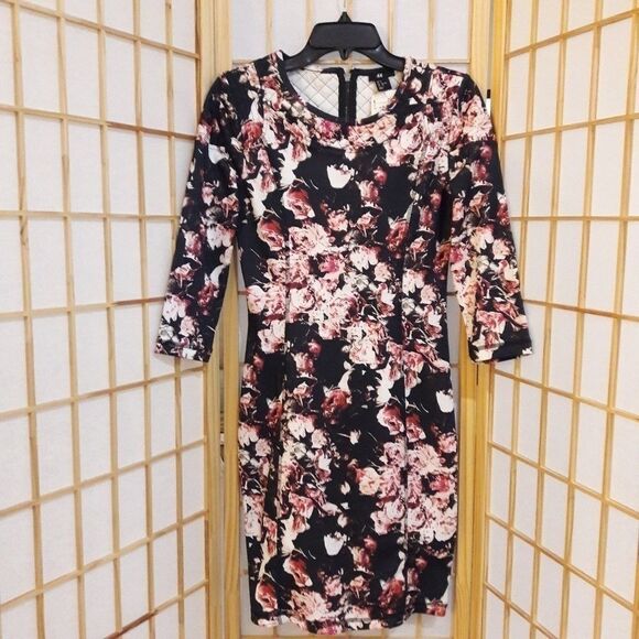 H&M Dresses & Skirts - NWT H&M Floral Stretch Zip Closure Bodycon  Dress